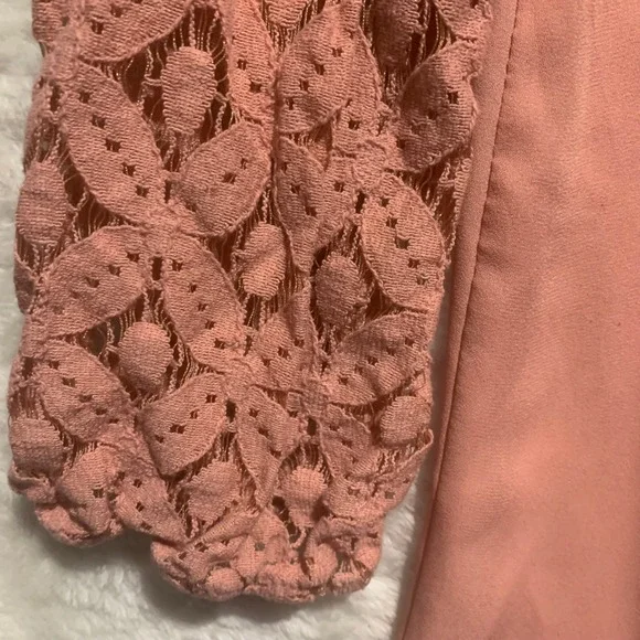 Daytrip Women's Pink Lace Sleeve‎ Blouse Top Shirt Size S - Picture 5 of 10